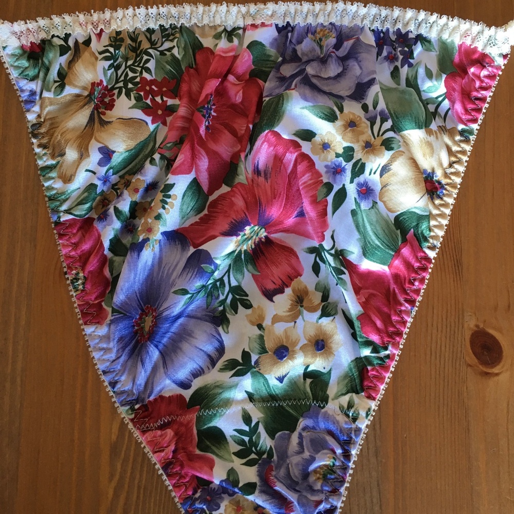 Vintage Christian Dior Lingerie Set (Circa 1980s) - Picture 10 of 13